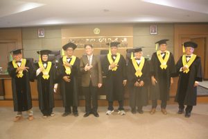 Disertasi Kennorton Hutasoit: Pertarungan Narasi Papua Merdeka di Media Digital
