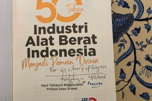 Agus Tjahajana Tambah Koleksi Buku di US Library of Congress