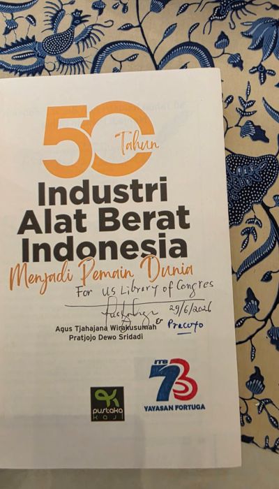 Agus Tjahajana Tambah Koleksi Buku di US Library of Congress