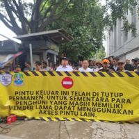 PT Mitra Patriot Resmi Tutup Akses Pintu Keluar Parkir RSNK, Klaim Rugi Rp160 Juta Akibat Gerbang Tandingan