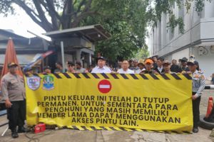 PT Mitra Patriot Resmi Tutup Akses Pintu Keluar Parkir RSNK, Klaim Rugi Rp160 Juta Akibat Gerbang Tandingan