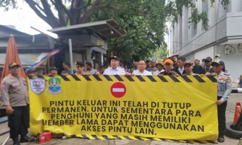 PT Mitra Patriot Resmi Tutup Akses Pintu Keluar Parkir RSNK, Klaim Rugi Rp160 Juta Akibat Gerbang Tandingan