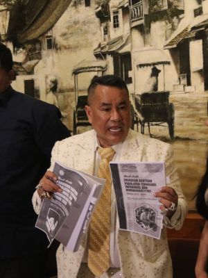 Hotman Paris Bantah Ada Mark-up dalam Kasus Laptop Chromebook yang Menjerat Nadiem Makarim