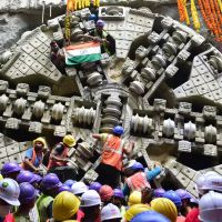 India Siapkan Insentif US$1,2 Miliar untuk Produksi Alat Konstruksi
