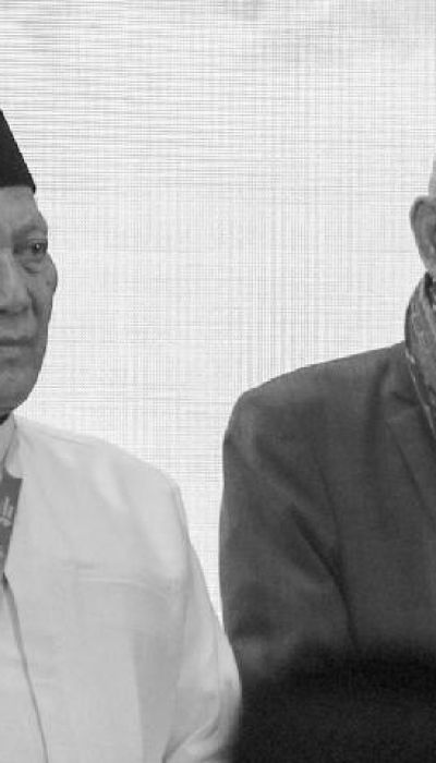 Gus Kikin dan Restu Istana