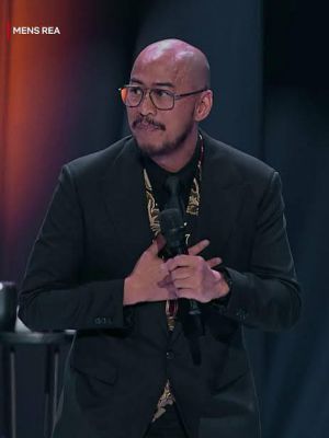 Mens Rea Pandji Pragiwaksono: Santai, Tajam, dan Penuh Jebakan Logika