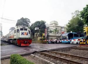 KAI Dukung Kebijakan Pengaturan Perlintasan Sebidang Kereta Api