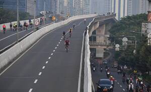 Uji Coba Road Bike Jalan Layang Kampung Melayu–Tanah Abang Dihentikan Sementara