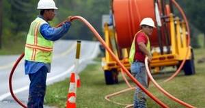 Surge Bangun Jaringan Fiber Optik Sepanjang Jalur Kereta Jawa
