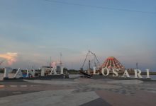 Menikmati Matahari Pagi di Pantai Losari