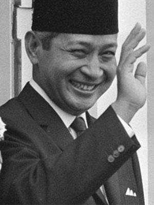 Soeharto Berjasa, Tapi Bukan Pahlawan